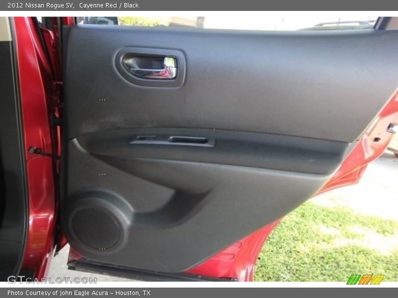 Cayenne Red / Black 2012 Nissan Rogue SV