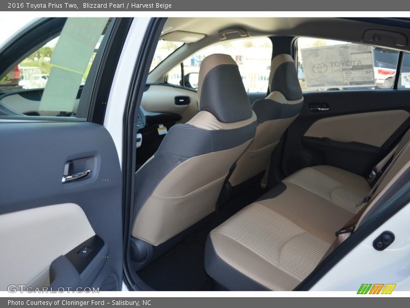 Blizzard Pearl / Harvest Beige 2016 Toyota Prius Two