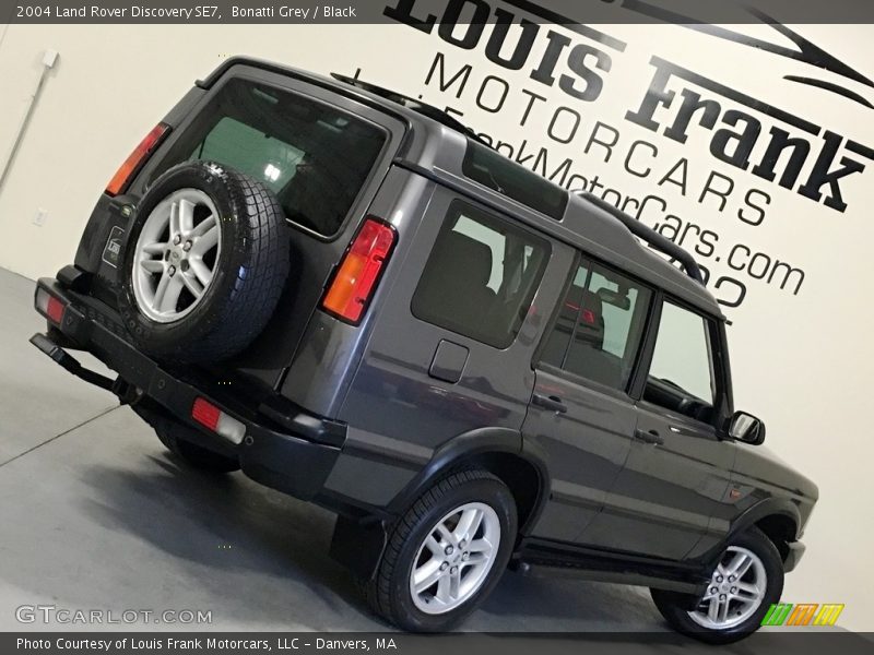Bonatti Grey / Black 2004 Land Rover Discovery SE7