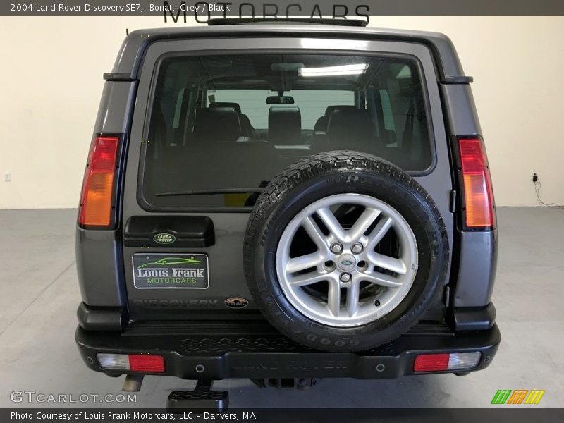 Bonatti Grey / Black 2004 Land Rover Discovery SE7