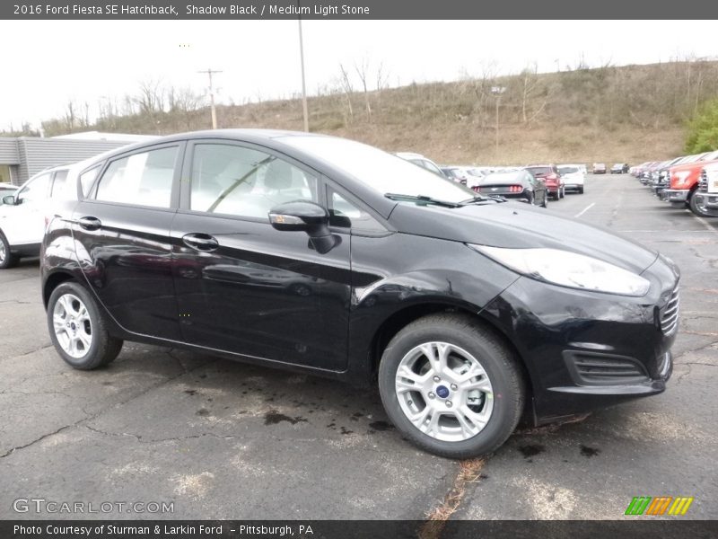 Shadow Black / Medium Light Stone 2016 Ford Fiesta SE Hatchback
