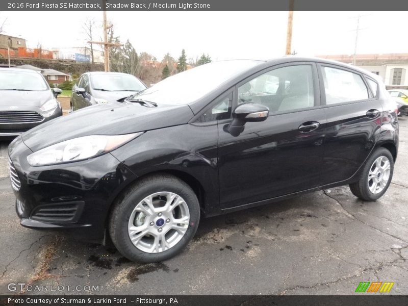 Shadow Black / Medium Light Stone 2016 Ford Fiesta SE Hatchback