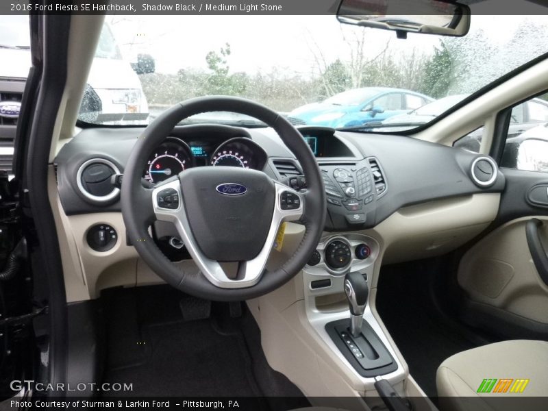 Shadow Black / Medium Light Stone 2016 Ford Fiesta SE Hatchback