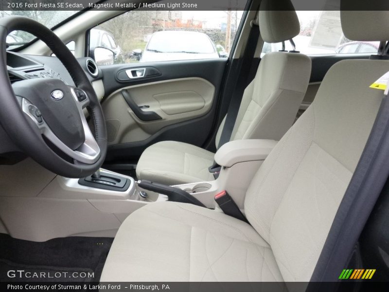 Magnetic Metallic / Medium Light Stone 2016 Ford Fiesta SE Sedan