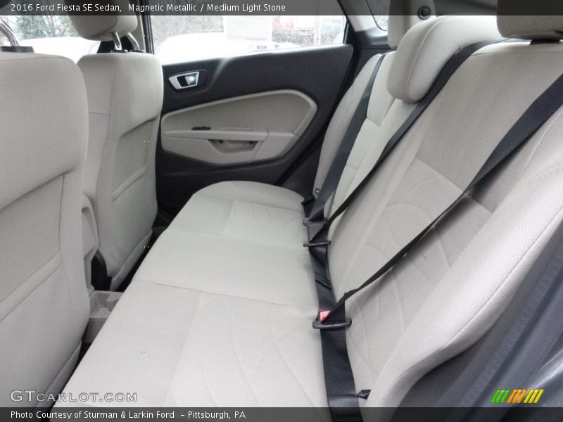 Magnetic Metallic / Medium Light Stone 2016 Ford Fiesta SE Sedan
