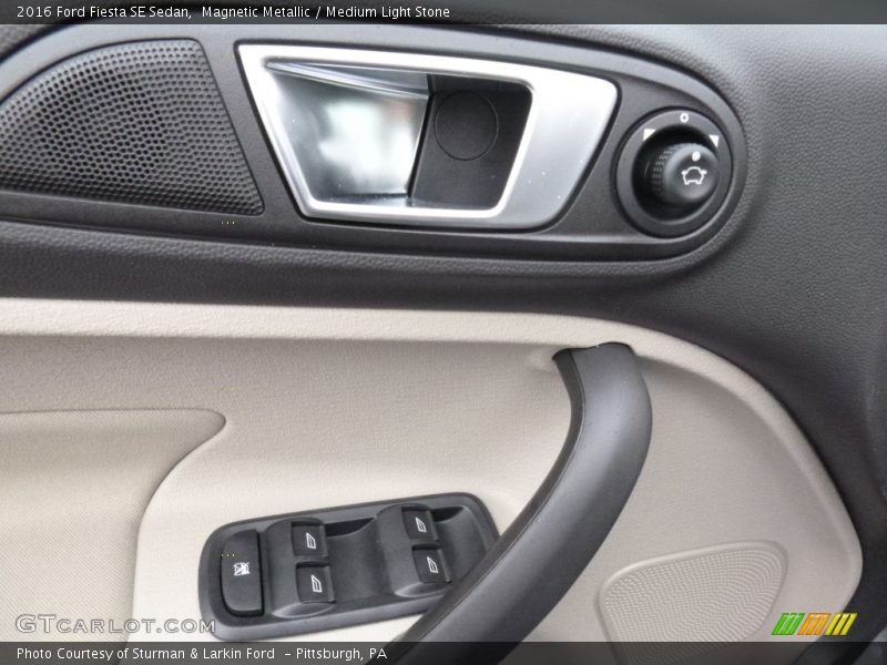 Magnetic Metallic / Medium Light Stone 2016 Ford Fiesta SE Sedan