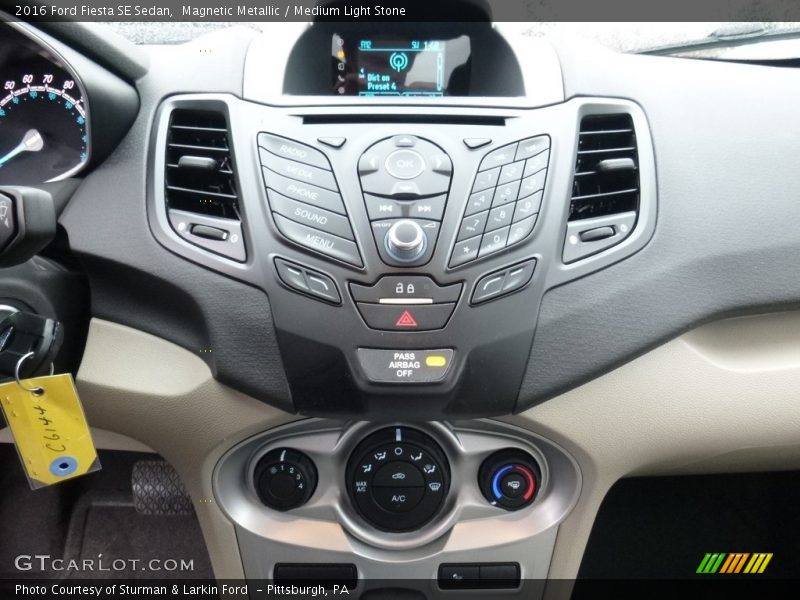 Magnetic Metallic / Medium Light Stone 2016 Ford Fiesta SE Sedan