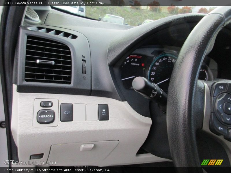 Classic Silver Metallic / Light Gray 2013 Toyota Venza XLE