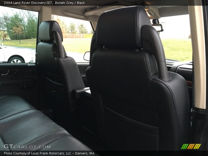 Bonatti Grey / Black 2004 Land Rover Discovery SE7