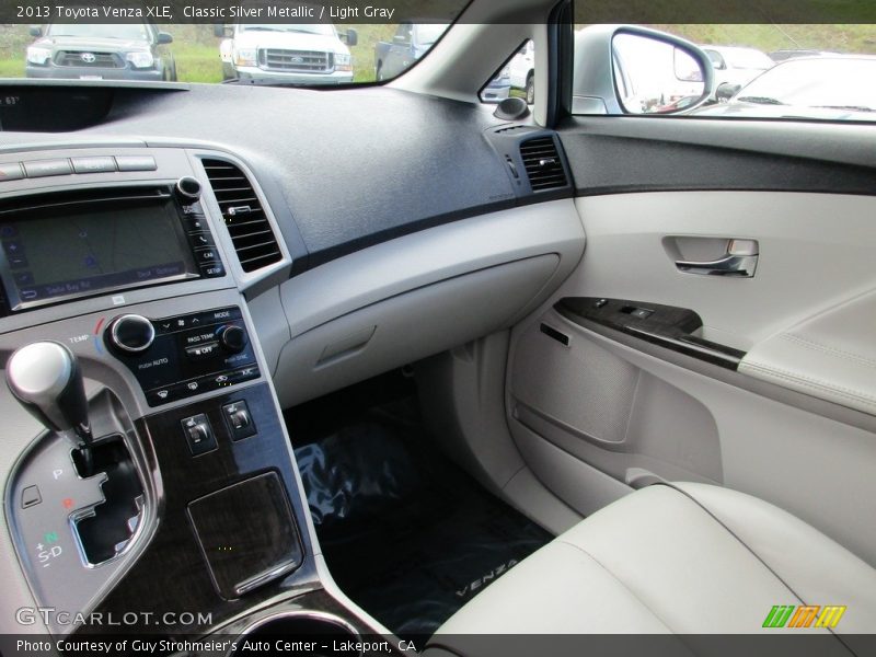 Classic Silver Metallic / Light Gray 2013 Toyota Venza XLE