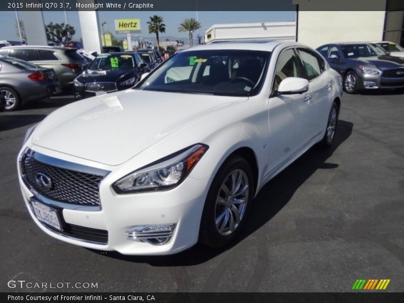 Moonlight White / Graphite 2015 Infiniti Q70 3.7