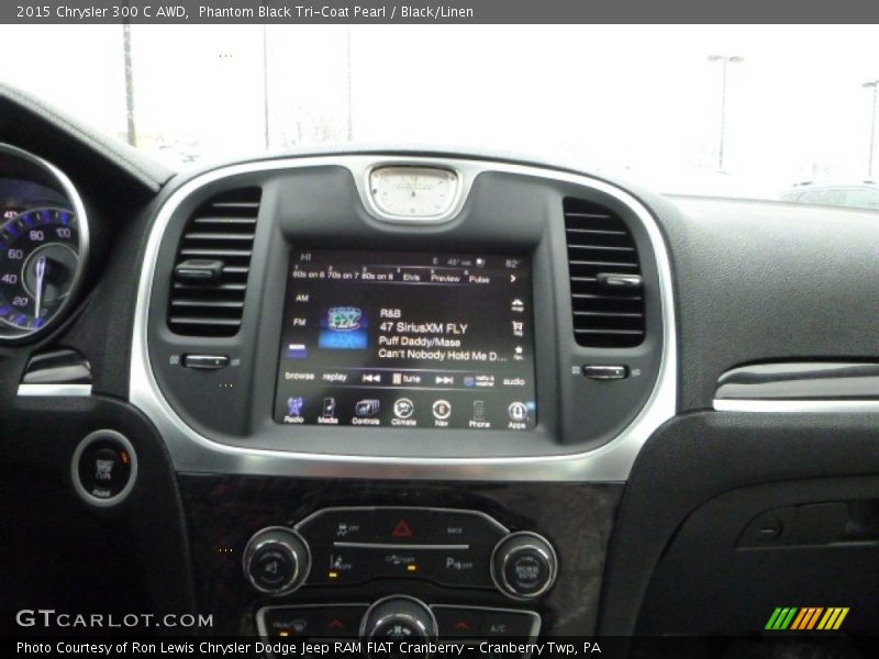 Phantom Black Tri-Coat Pearl / Black/Linen 2015 Chrysler 300 C AWD