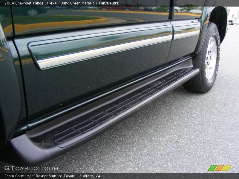 Dark Green Metallic / Tan/Neutral 2004 Chevrolet Tahoe LT 4x4