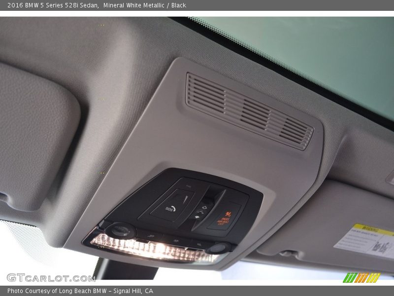 Mineral White Metallic / Black 2016 BMW 5 Series 528i Sedan