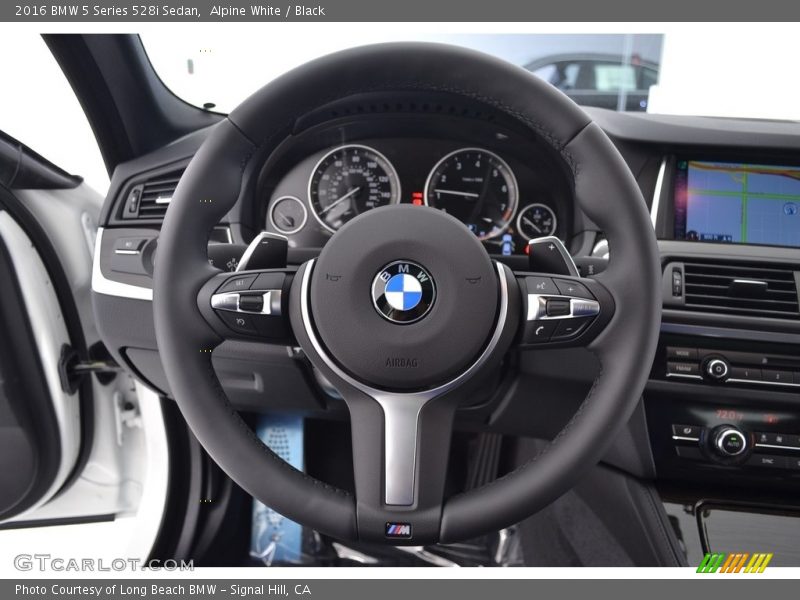 Alpine White / Black 2016 BMW 5 Series 528i Sedan