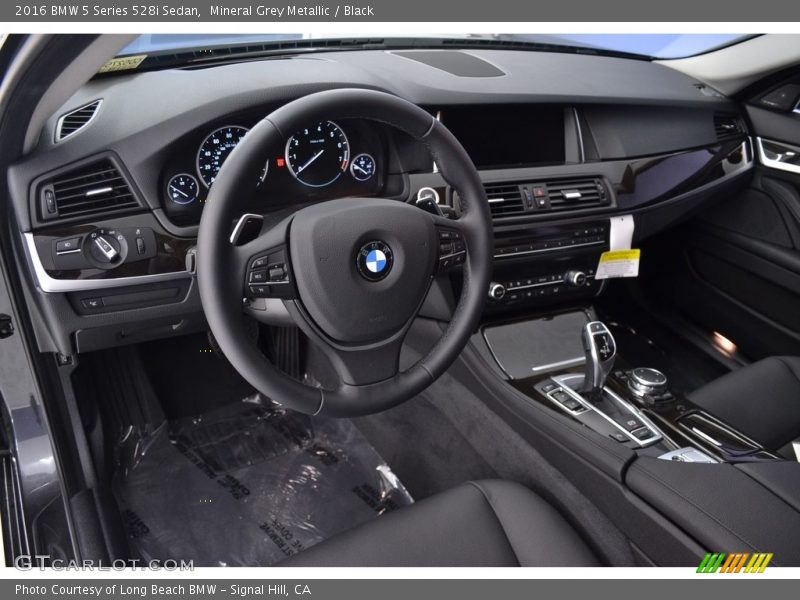 Mineral Grey Metallic / Black 2016 BMW 5 Series 528i Sedan