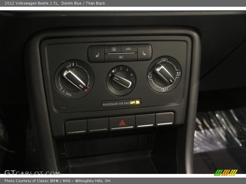 Denim Blue / Titan Black 2012 Volkswagen Beetle 2.5L