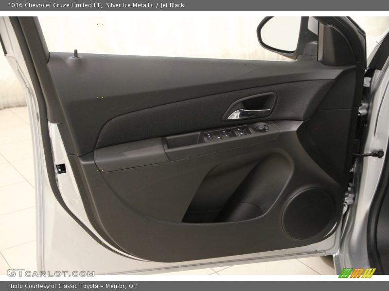 Door Panel of 2016 Cruze Limited LT