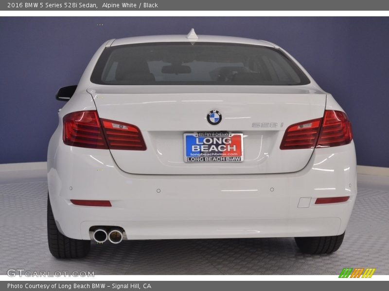 Alpine White / Black 2016 BMW 5 Series 528i Sedan