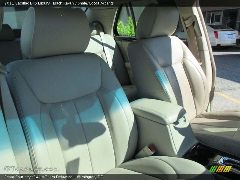 Black Raven / Shale/Cocoa Accents 2011 Cadillac DTS Luxury
