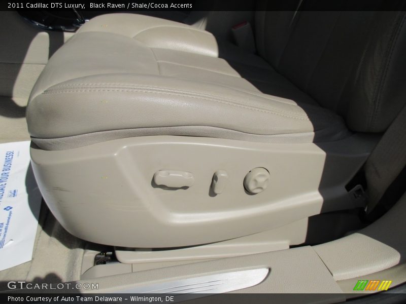 Black Raven / Shale/Cocoa Accents 2011 Cadillac DTS Luxury