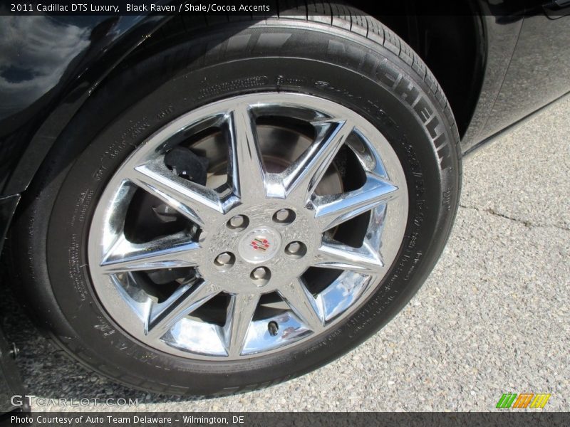 Black Raven / Shale/Cocoa Accents 2011 Cadillac DTS Luxury