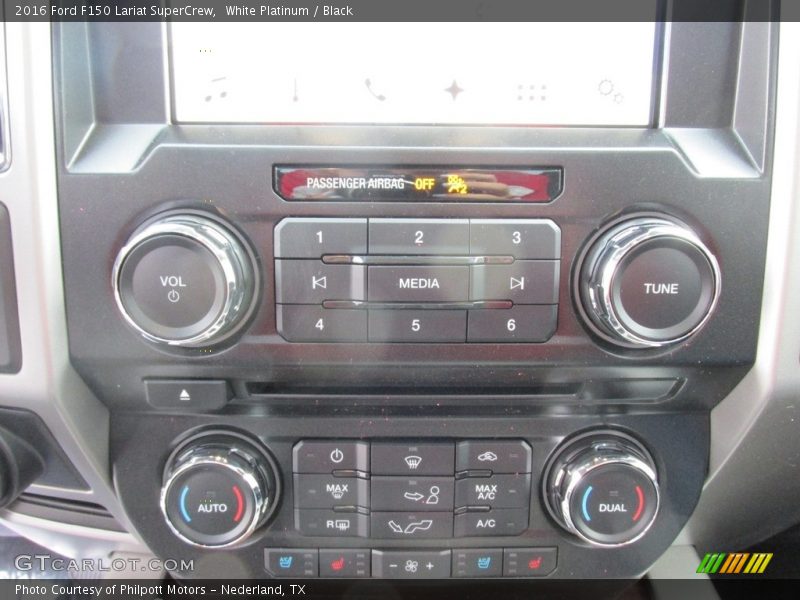 White Platinum / Black 2016 Ford F150 Lariat SuperCrew