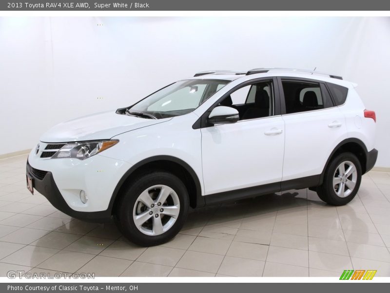 Super White / Black 2013 Toyota RAV4 XLE AWD