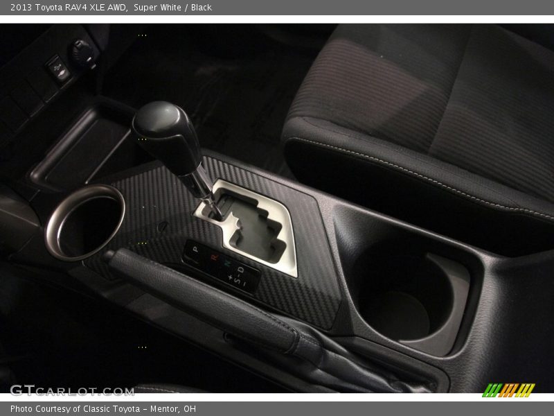 Super White / Black 2013 Toyota RAV4 XLE AWD