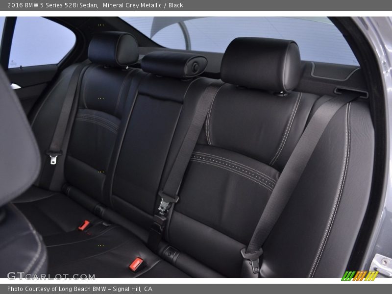 Mineral Grey Metallic / Black 2016 BMW 5 Series 528i Sedan