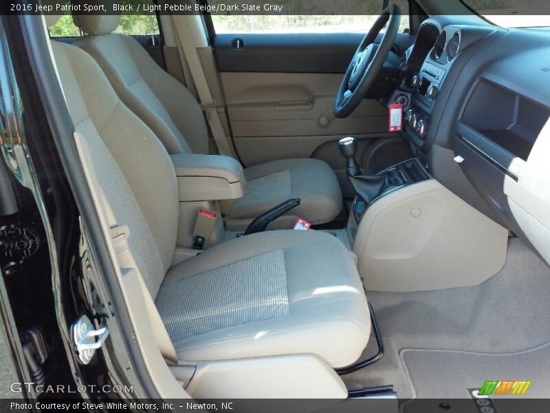 Black / Light Pebble Beige/Dark Slate Gray 2016 Jeep Patriot Sport
