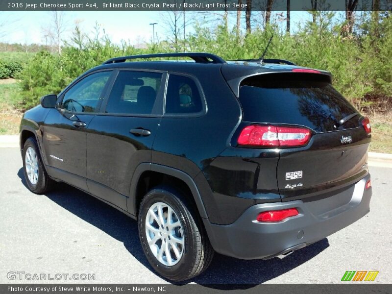 Brilliant Black Crystal Pearl / Black/Light Frost Beige 2016 Jeep Cherokee Sport 4x4