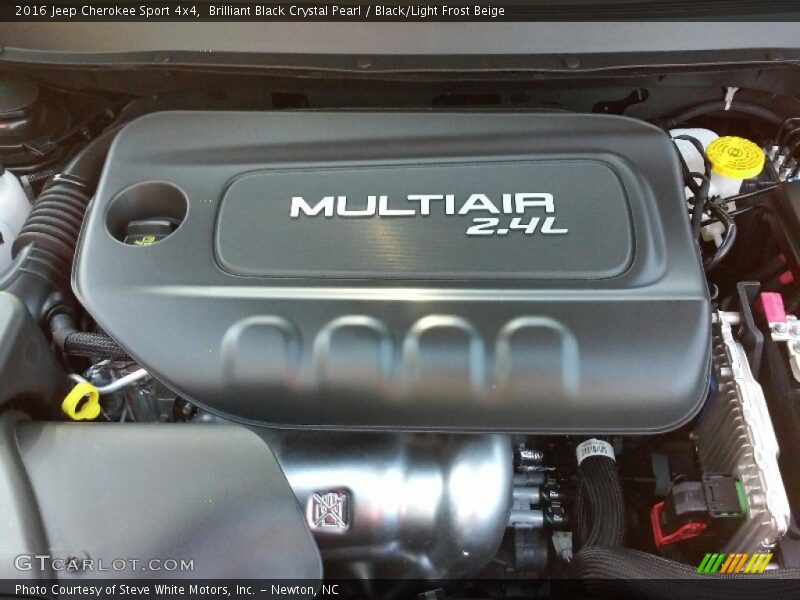 Brilliant Black Crystal Pearl / Black/Light Frost Beige 2016 Jeep Cherokee Sport 4x4