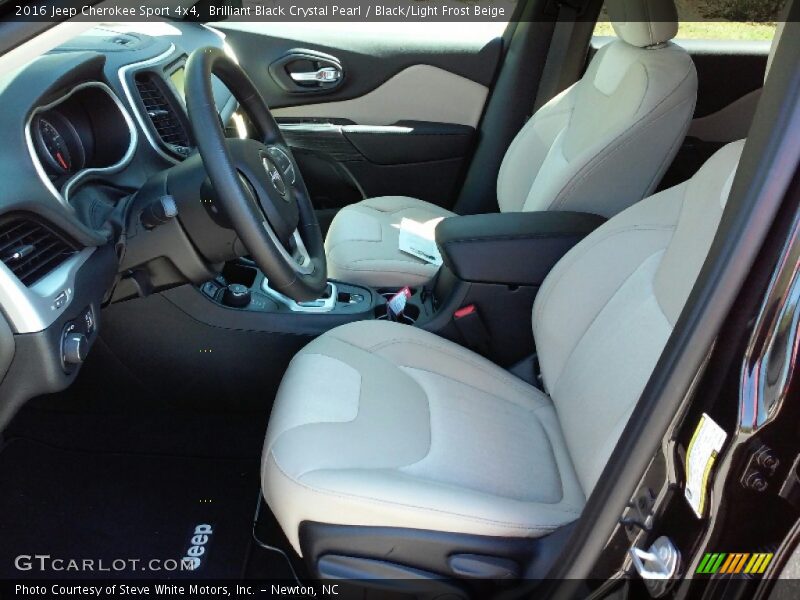 Brilliant Black Crystal Pearl / Black/Light Frost Beige 2016 Jeep Cherokee Sport 4x4
