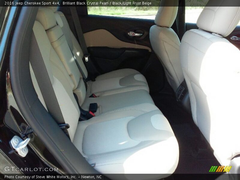 Brilliant Black Crystal Pearl / Black/Light Frost Beige 2016 Jeep Cherokee Sport 4x4