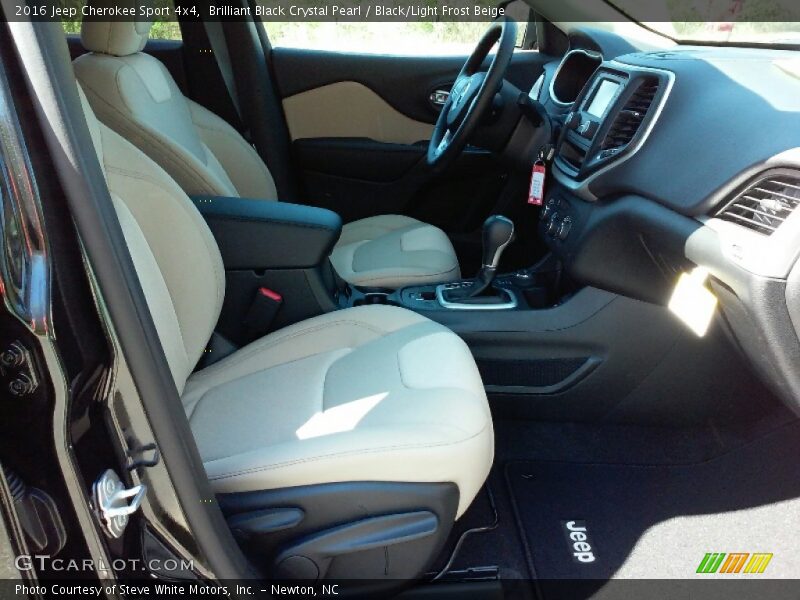 Brilliant Black Crystal Pearl / Black/Light Frost Beige 2016 Jeep Cherokee Sport 4x4