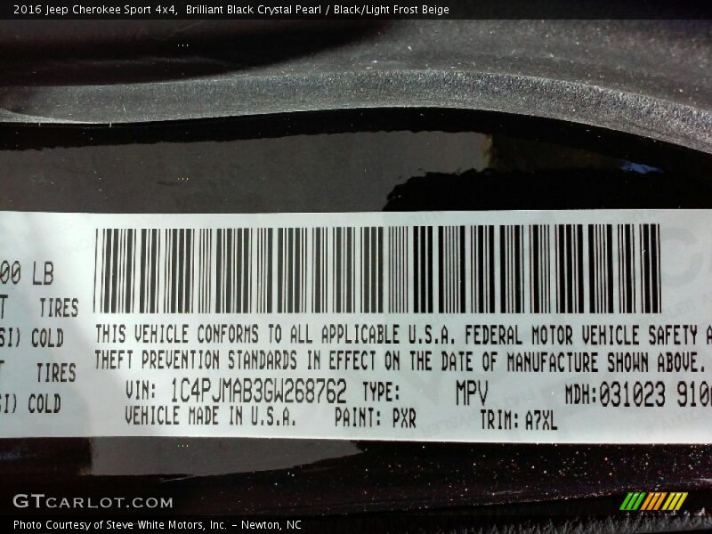 Brilliant Black Crystal Pearl / Black/Light Frost Beige 2016 Jeep Cherokee Sport 4x4