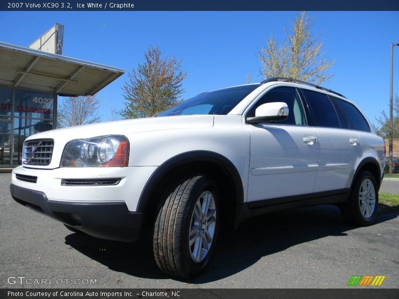 Ice White / Graphite 2007 Volvo XC90 3.2