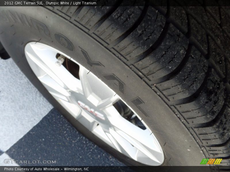 Olympic White / Light Titanium 2012 GMC Terrain SLE