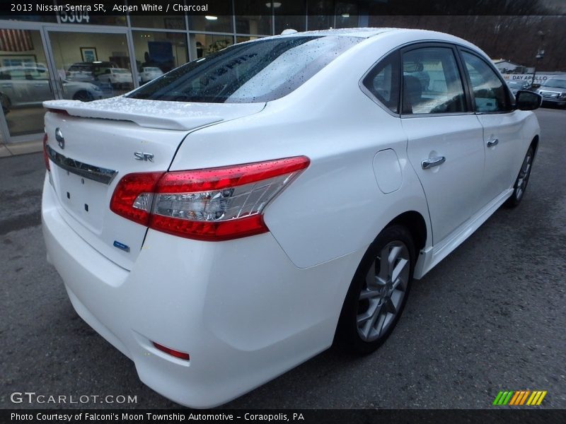 Aspen White / Charcoal 2013 Nissan Sentra SR