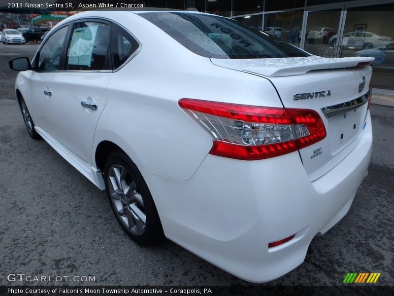 Aspen White / Charcoal 2013 Nissan Sentra SR