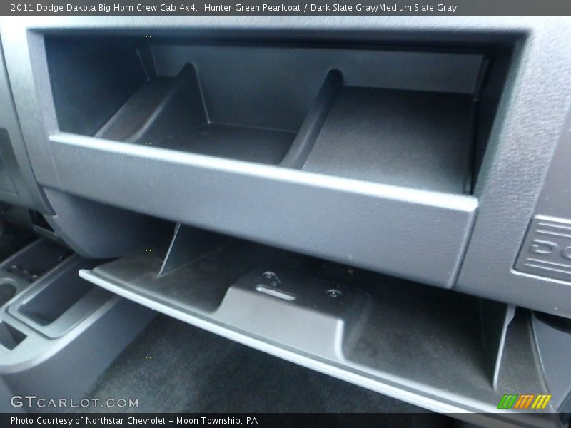 Hunter Green Pearlcoat / Dark Slate Gray/Medium Slate Gray 2011 Dodge Dakota Big Horn Crew Cab 4x4