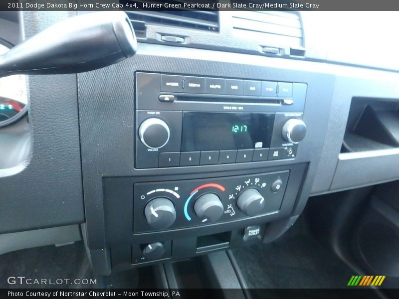 Hunter Green Pearlcoat / Dark Slate Gray/Medium Slate Gray 2011 Dodge Dakota Big Horn Crew Cab 4x4
