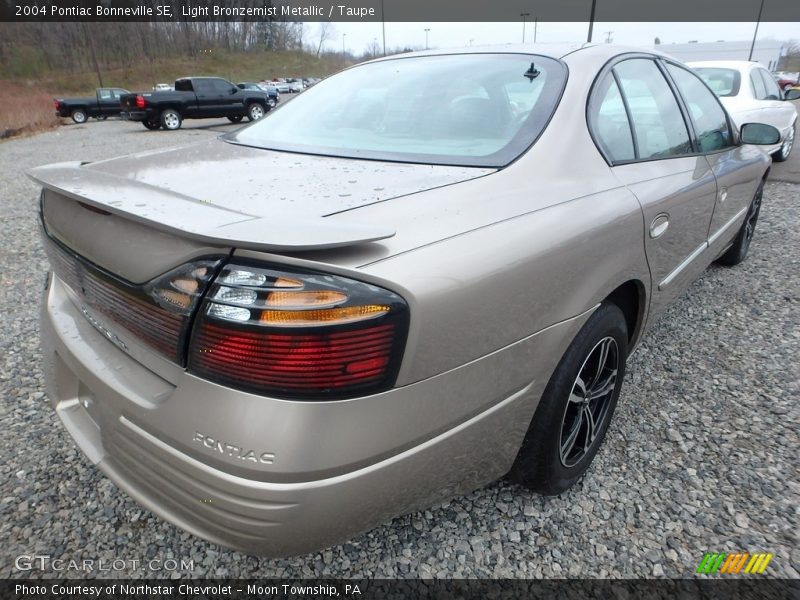 Light Bronzemist Metallic / Taupe 2004 Pontiac Bonneville SE