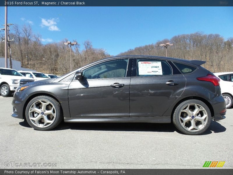 Magnetic / Charcoal Black 2016 Ford Focus ST