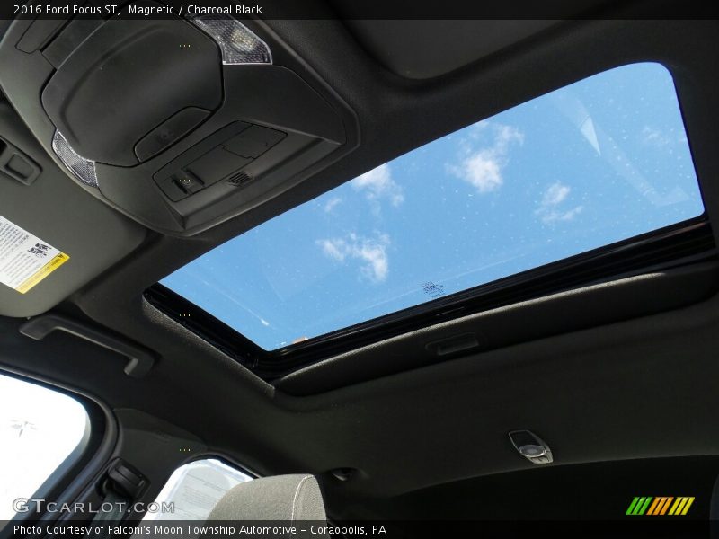 Magnetic / Charcoal Black 2016 Ford Focus ST