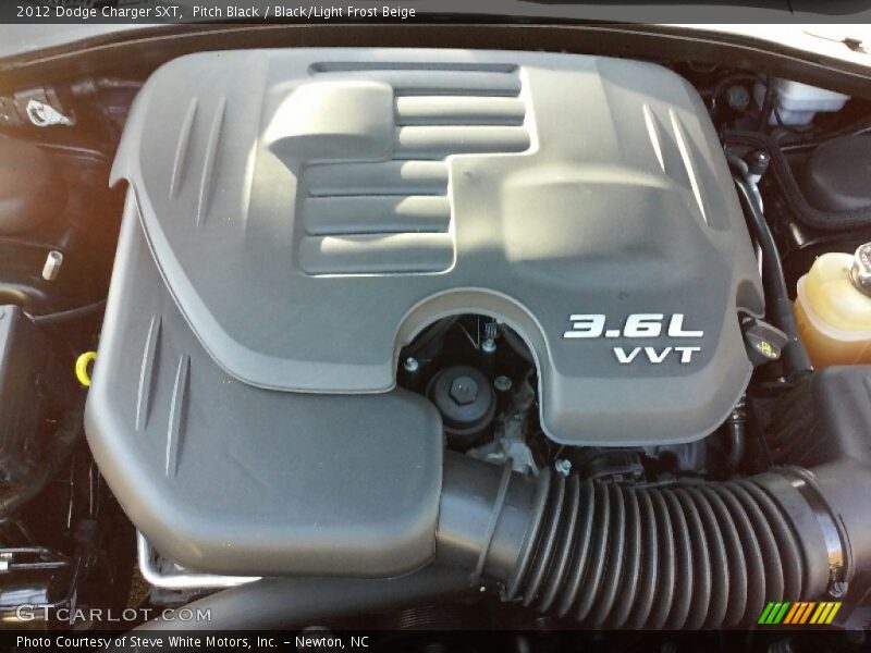 Pitch Black / Black/Light Frost Beige 2012 Dodge Charger SXT