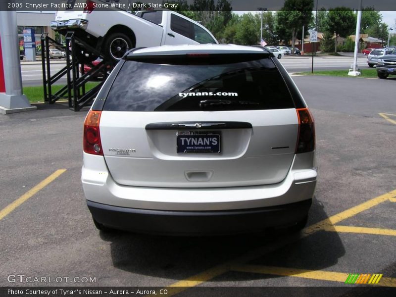 Stone White / Dark Slate Gray 2005 Chrysler Pacifica AWD