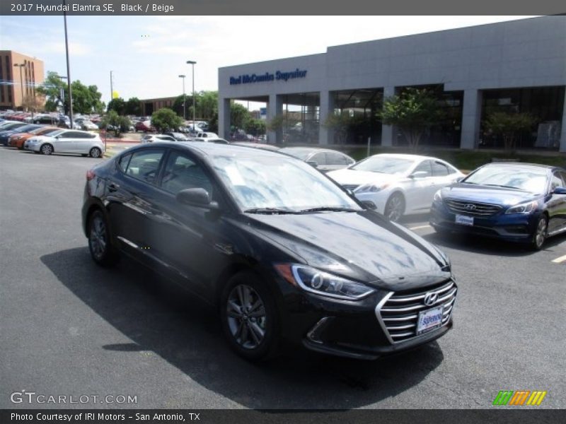 Black / Beige 2017 Hyundai Elantra SE