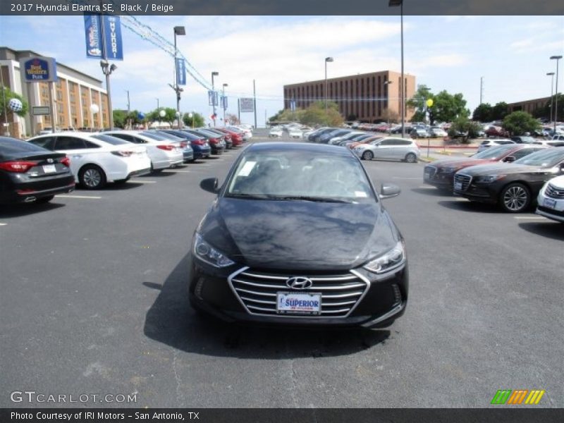 Black / Beige 2017 Hyundai Elantra SE